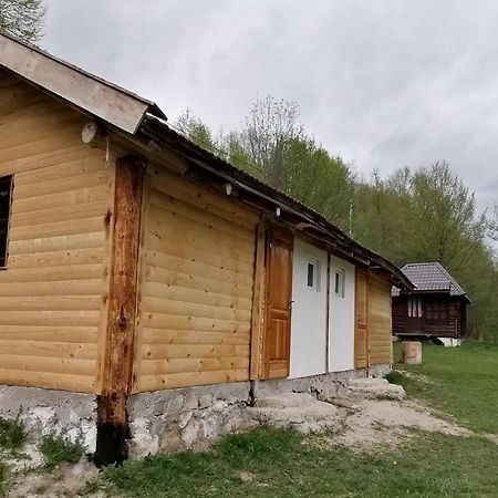 Sipovo Etno Kuce Miljevic酒店 外观 照片